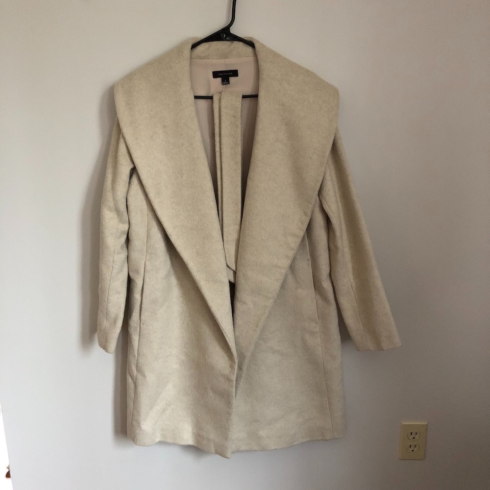 Timeless Ann Taylor Wrap Tie Waist Coat Cream/Beige Size Small *Mobwife Trend*